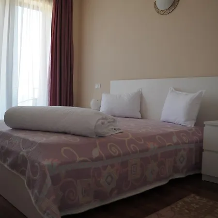 Sara 3* Vama Veche