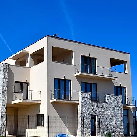 Sara Hotel 3*