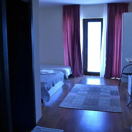 Sara Hotel
